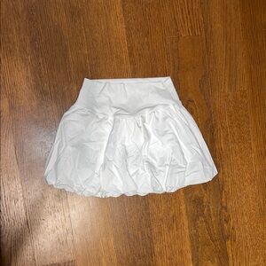 Elegant White Mini Skirt